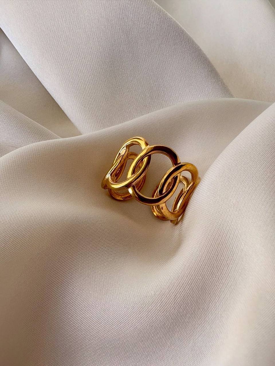 تشكيلة خواتم ذهبية أنيقة